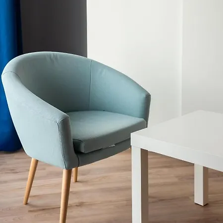 New Comfort 828 By Bookinghost *